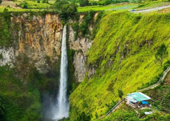 5 Tempat Wisata Medan yang Sedang Hits dan Jajanannya